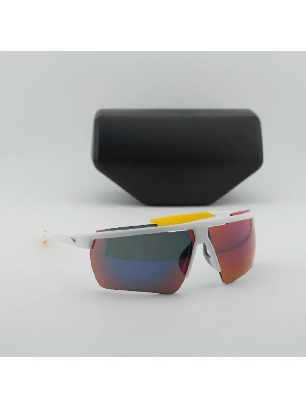 NIKE WINDSHIELD 20 CW1287 106 Shield Sunglasses - White / Field Tint